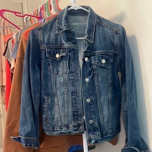 Like-new GAP jean jacket